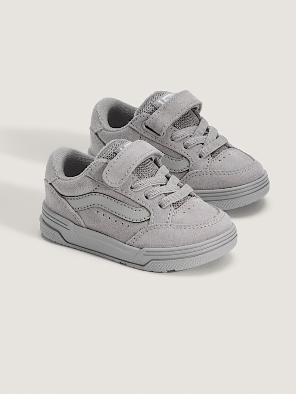 Vans Toddler Low-Top Sneakers in Light Gray